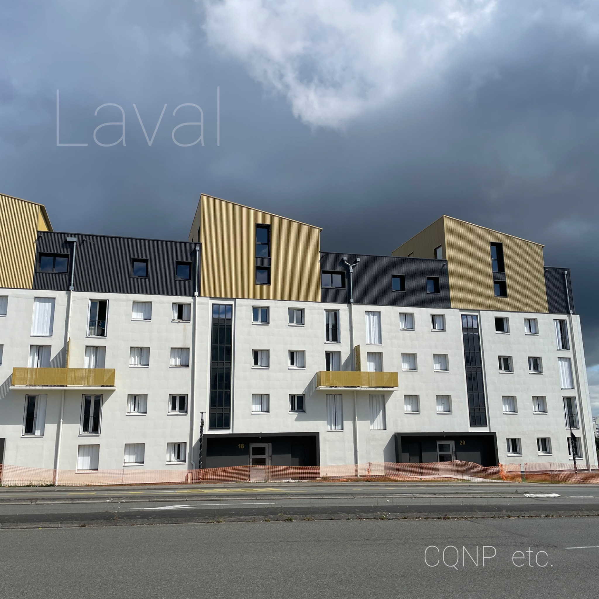 LAVAL IMMEUBLES IMG_9980